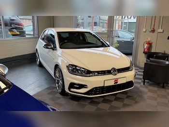 Used Volkswagen Golf 2017 for sale - 77477841: Photo