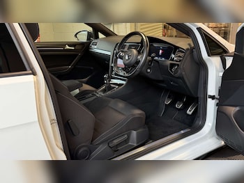 Used Volkswagen Golf 2017 for sale - 77477841: Photo