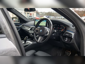 Used BMW 5 Series 2022 for sale - 77934079: Photo