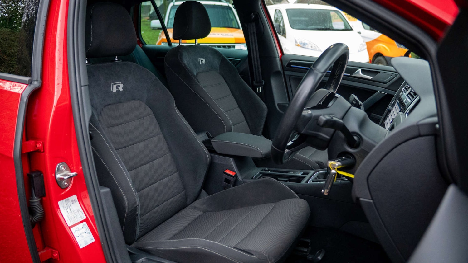 Used Volkswagen Golf 2018 for sale - 77762392: Photo 3