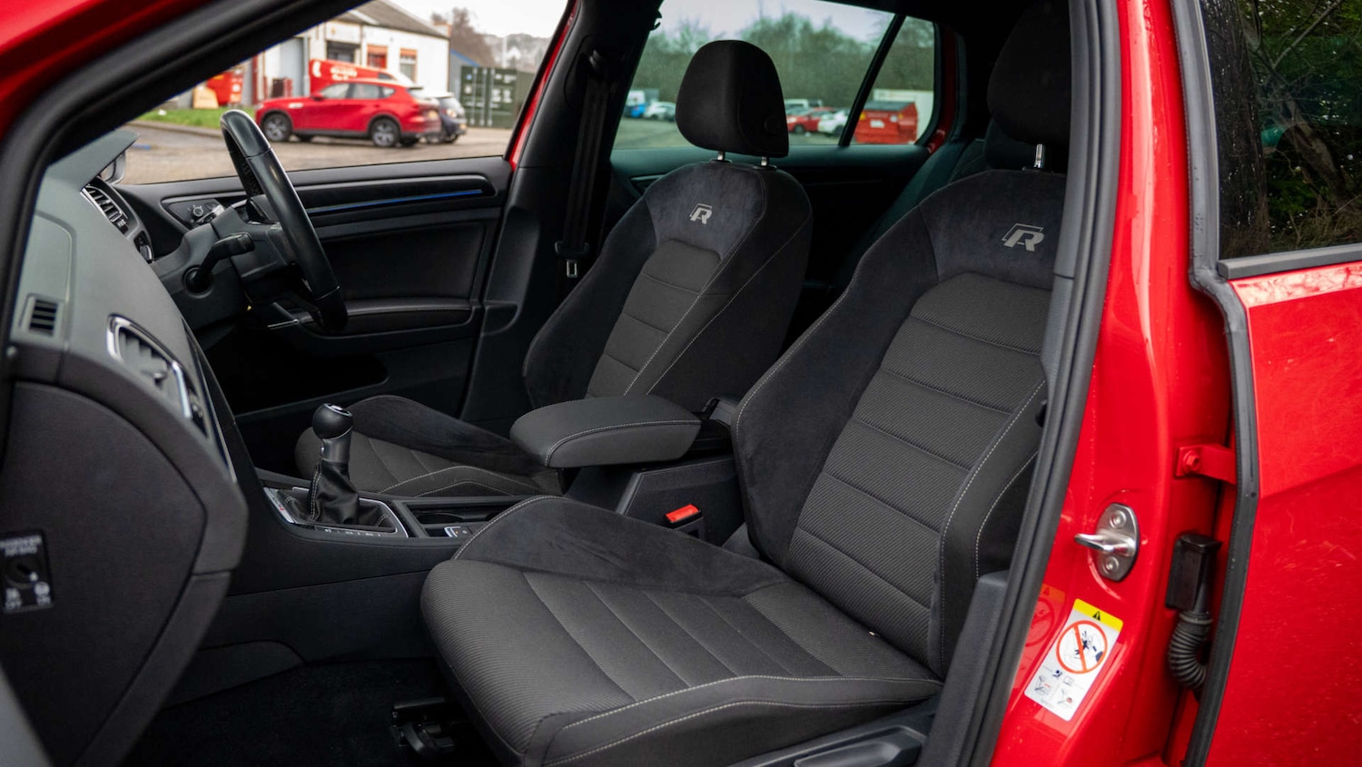 Used Volkswagen Golf 2018 for sale - 77762392: Photo 8