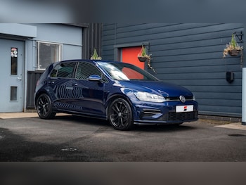Used Volkswagen Golf 2019 for sale - 78542409: Photo