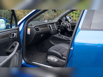 Used Porsche Macan 2018 for sale - 78165544: Photo