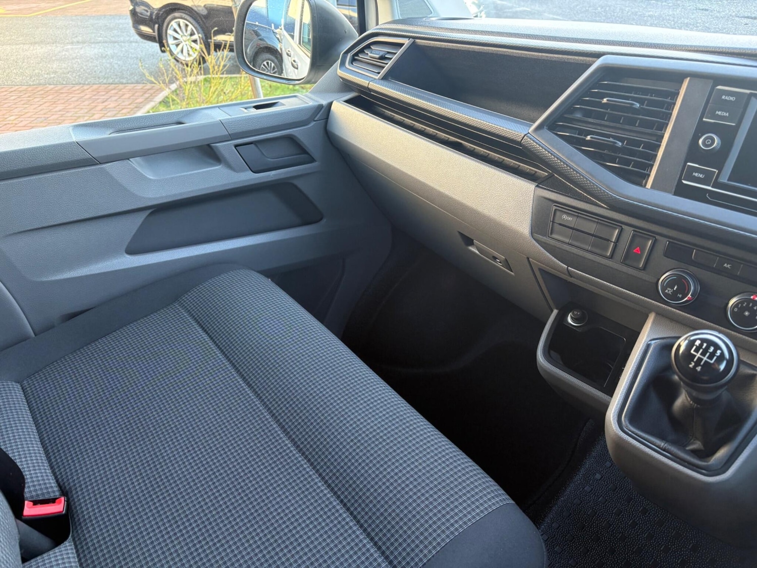 Used Volkswagen Transporter 2020 for sale - 77074901: Photo 18