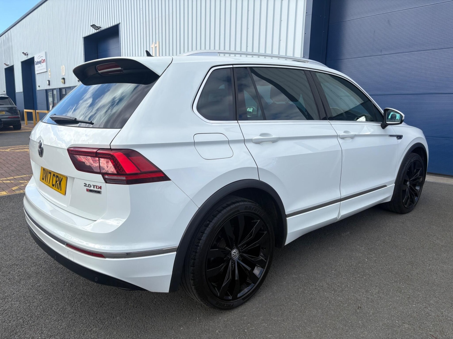 Used Volkswagen Tiguan 2017 for sale - 77892324: Photo 12