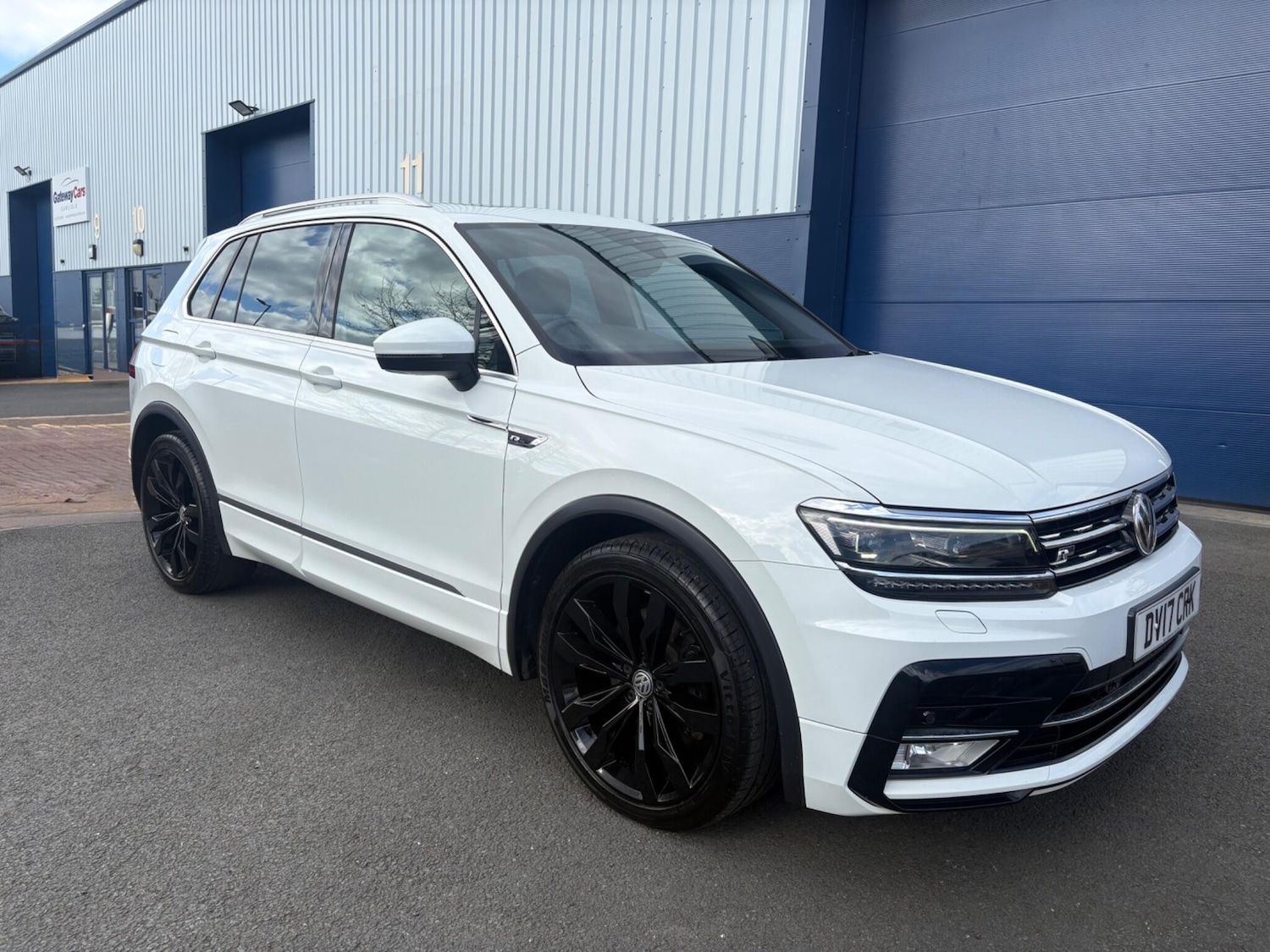 Used Volkswagen Tiguan 2017 for sale - 77892324: Photo 5