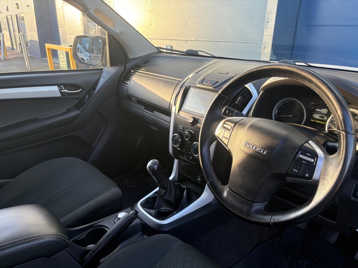 Used Isuzu D-Max 2019 for sale - 77940338: Photo 14