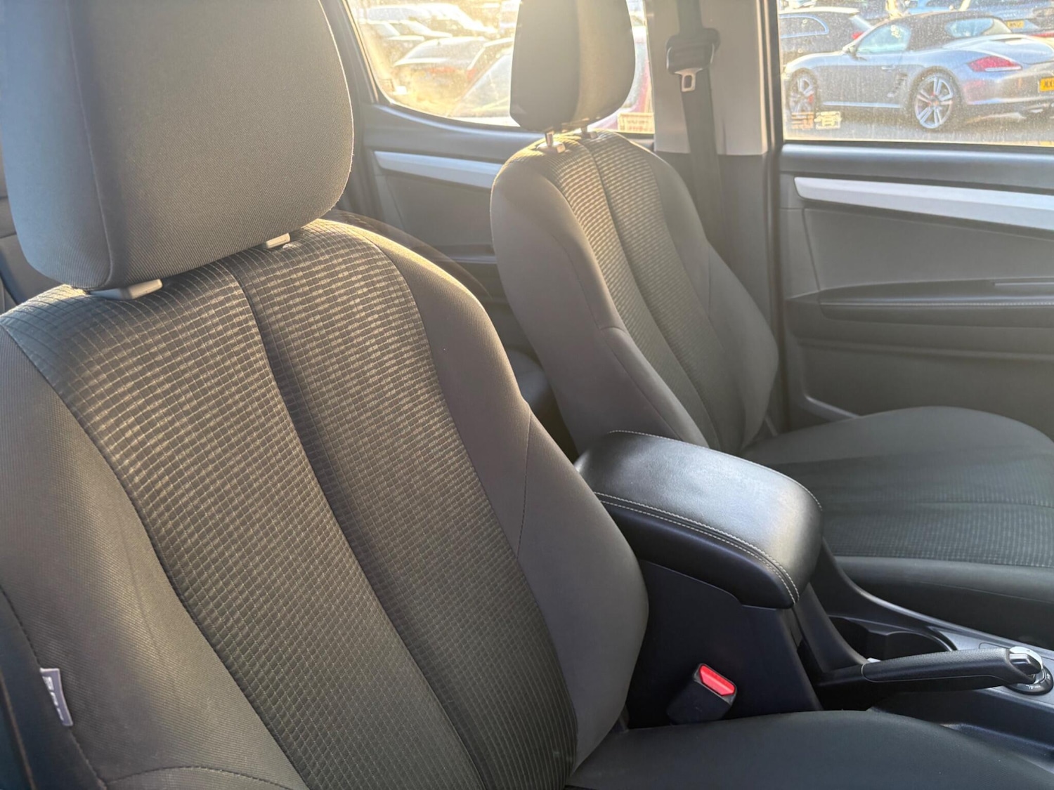 Used Isuzu D-Max 2019 for sale - 77940338: Photo 15