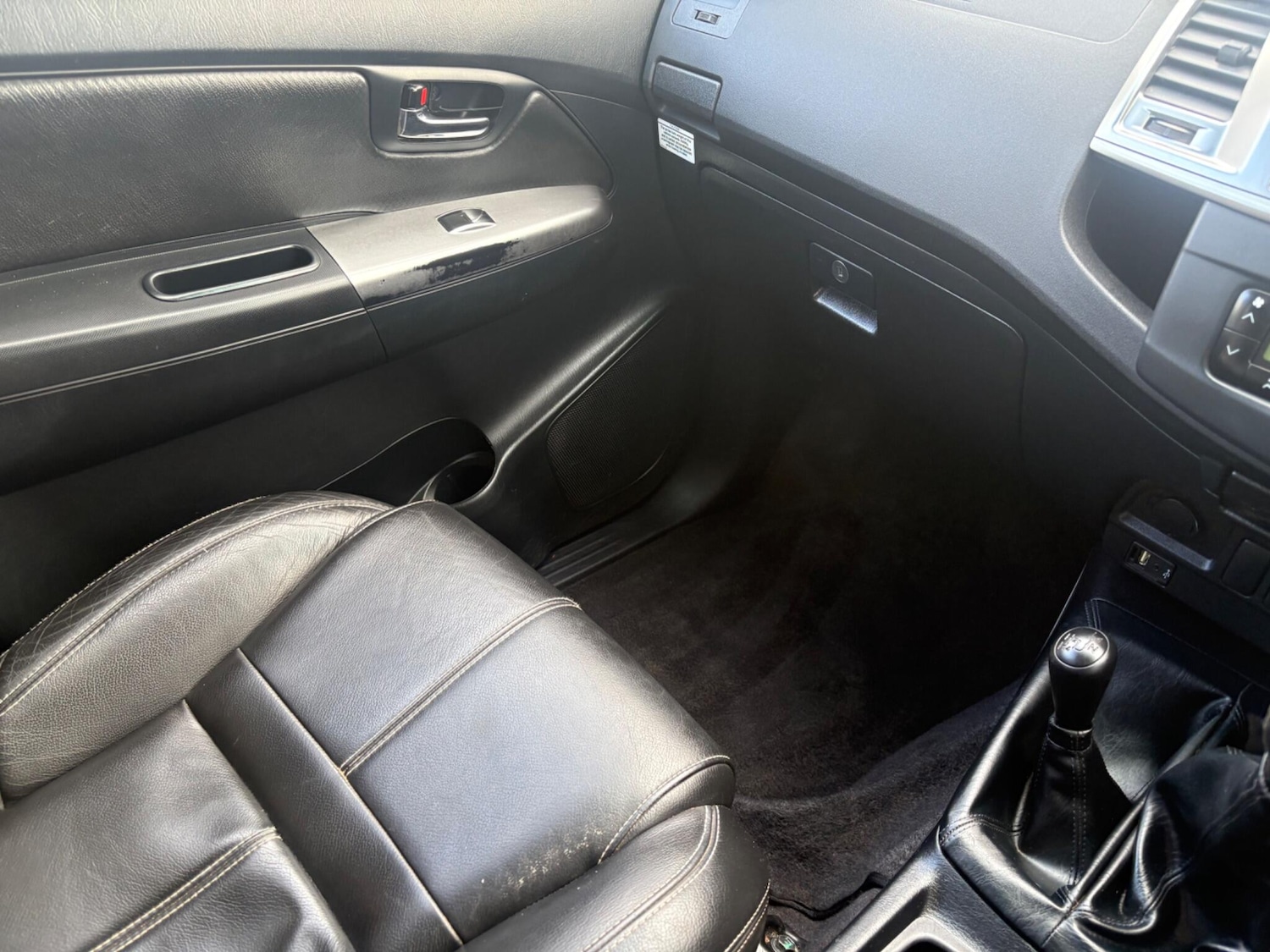 Used Toyota Hilux 2015 for sale - 77598020: Photo 17