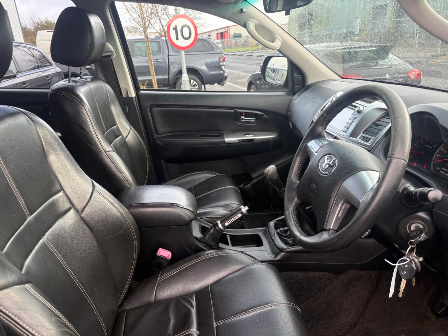 Used Toyota Hilux 2015 for sale - 77598020: Photo 21