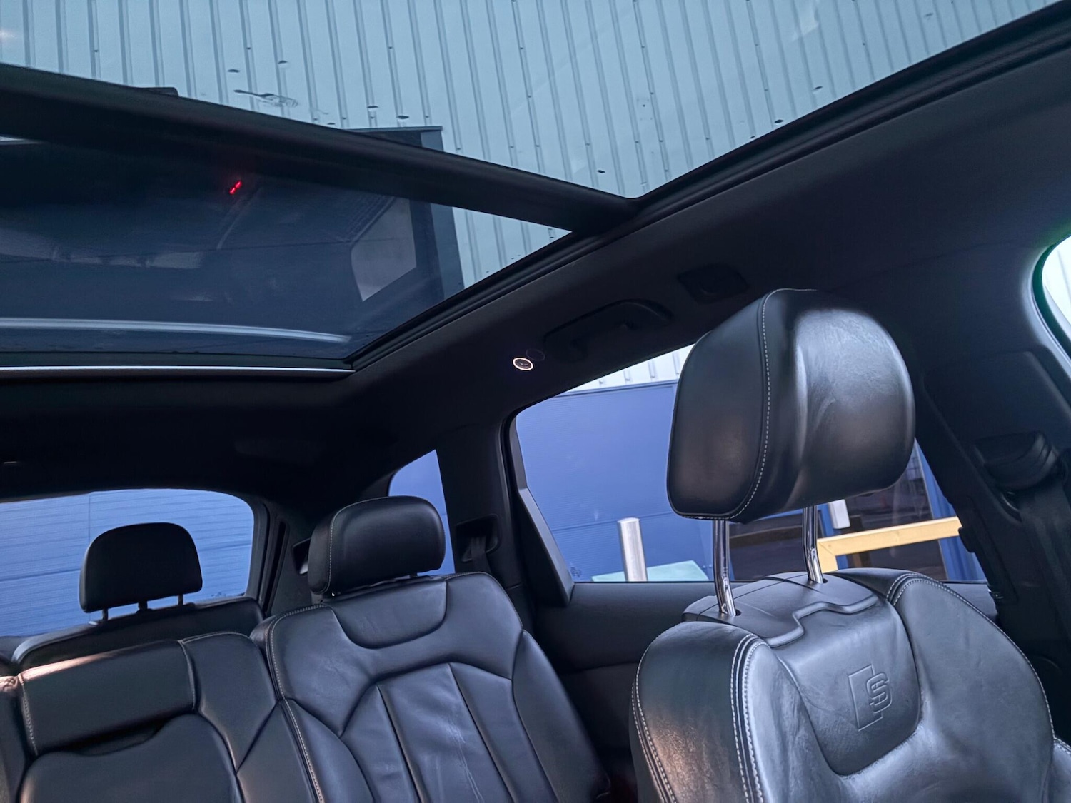 Used Audi SQ7 2017 for sale - 77142972: Photo 21