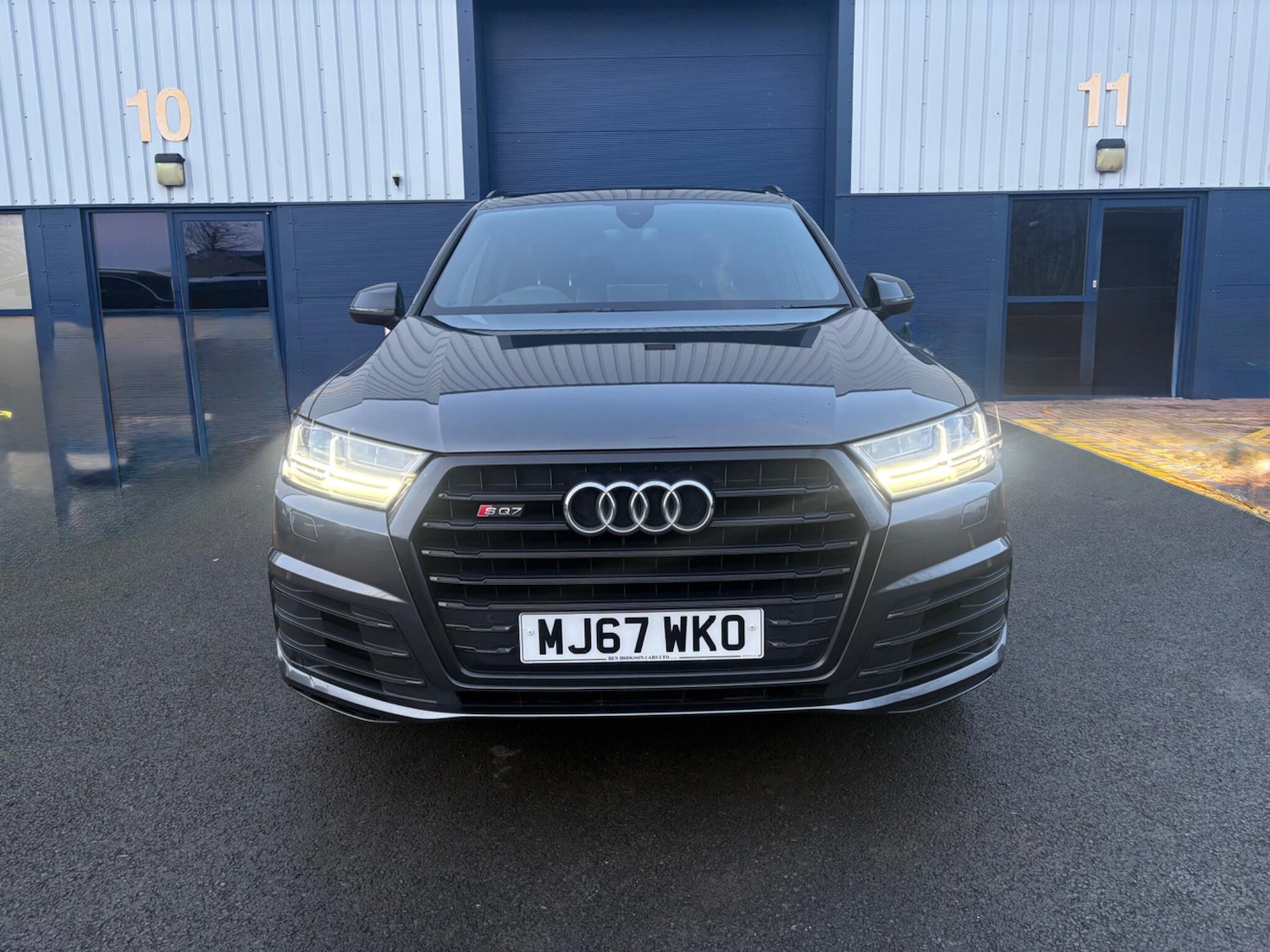 Used Audi SQ7 2017 for sale - 77142972: Photo 3