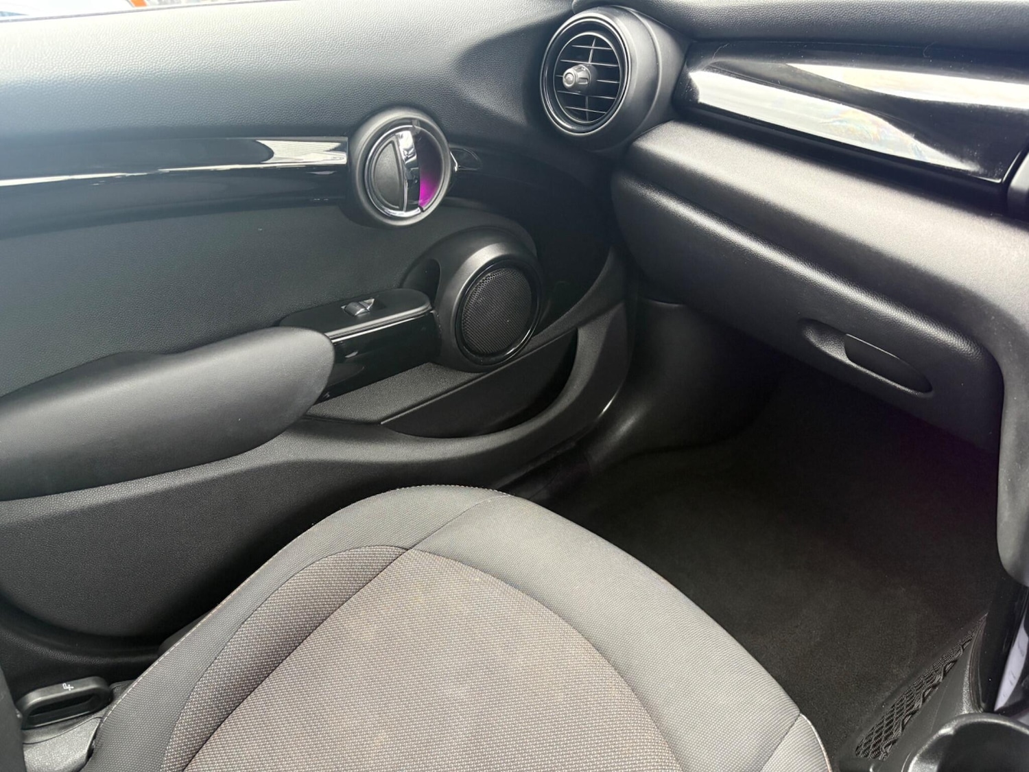 Used MINI Hatch 2015 for sale - 78086376: Photo 24