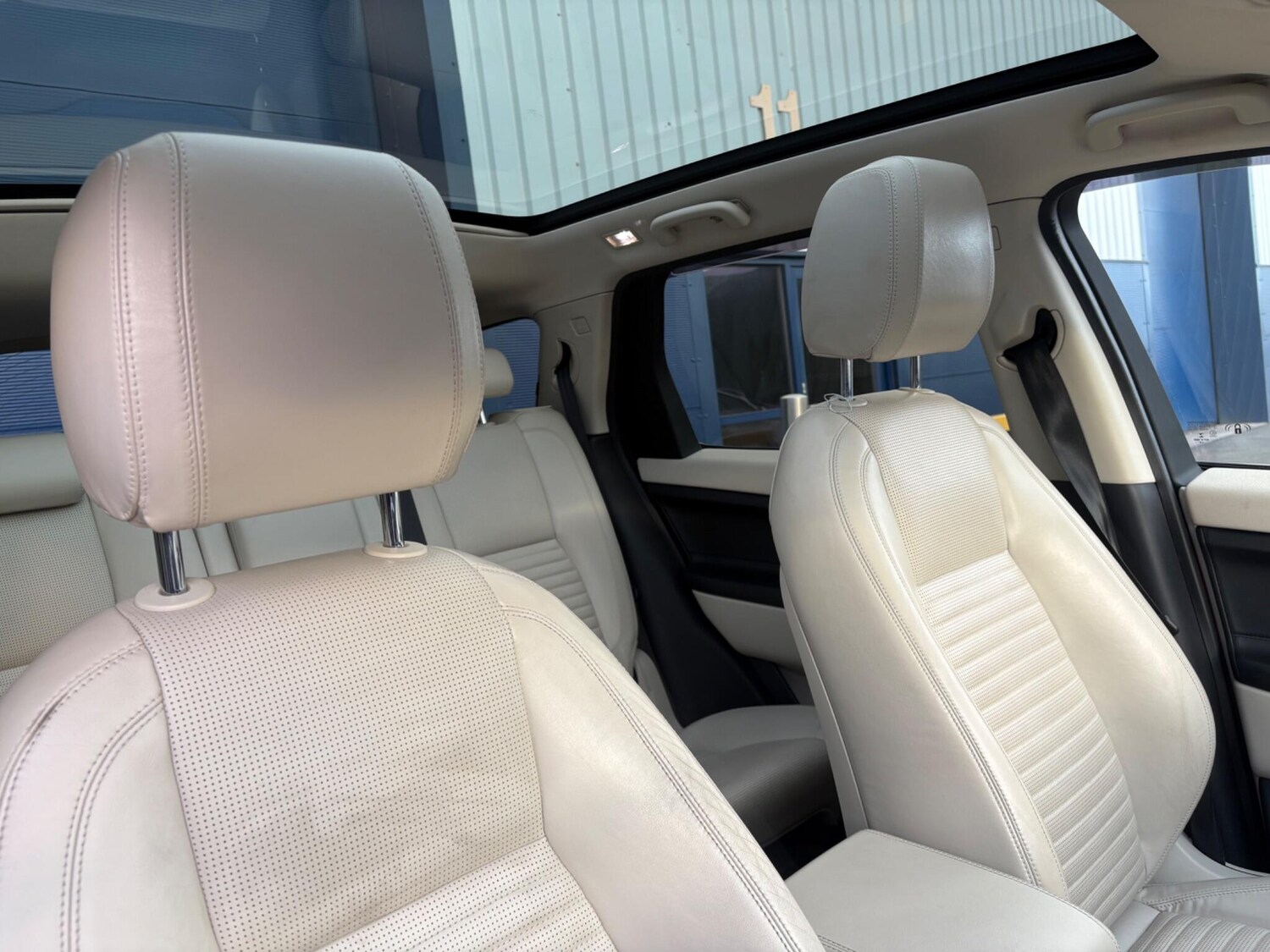 Used Land Rover Discovery Sport 2016 for sale - 77163344: Photo 17