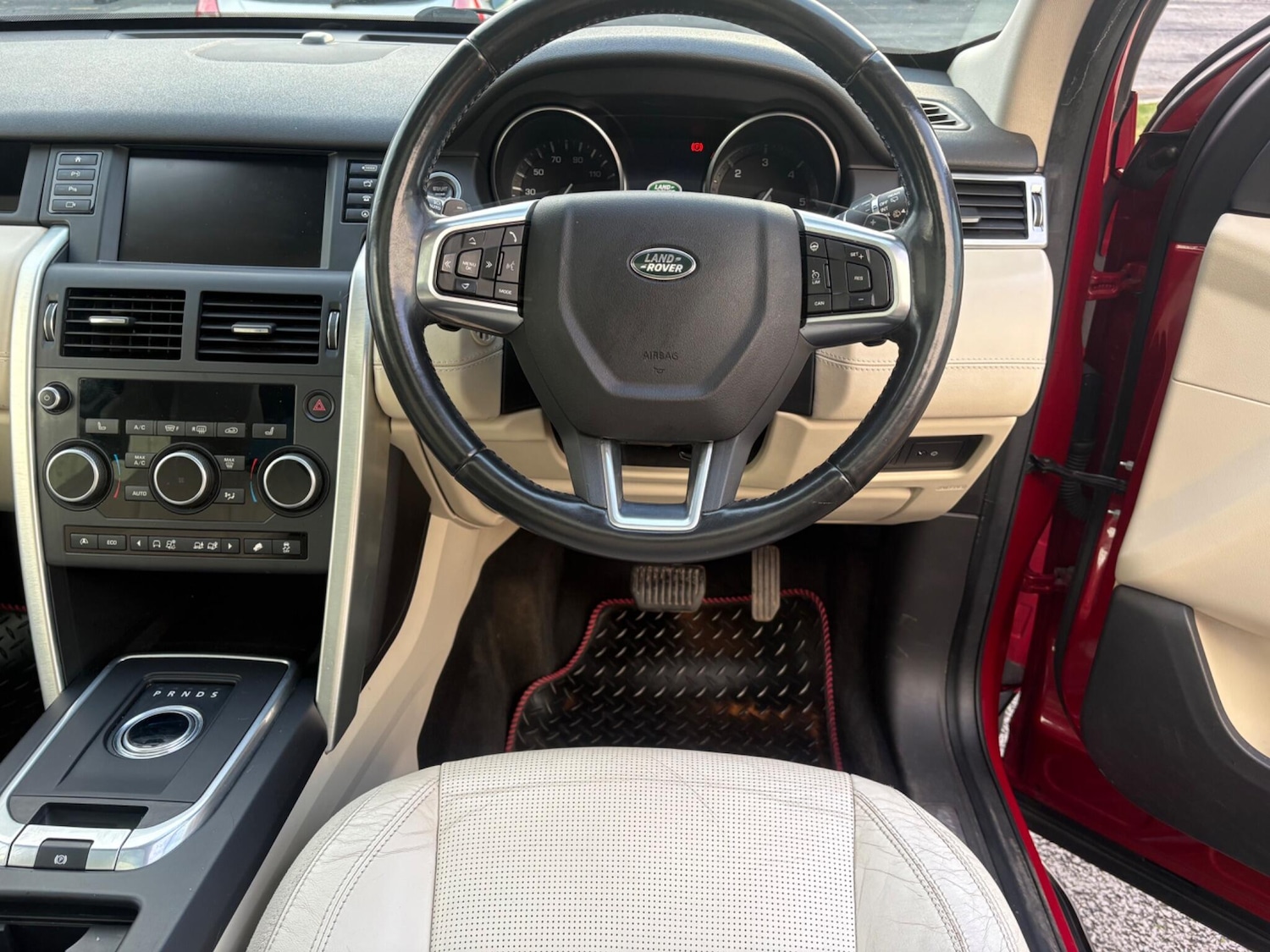 Used Land Rover Discovery Sport 2016 for sale - 77163344: Photo 25