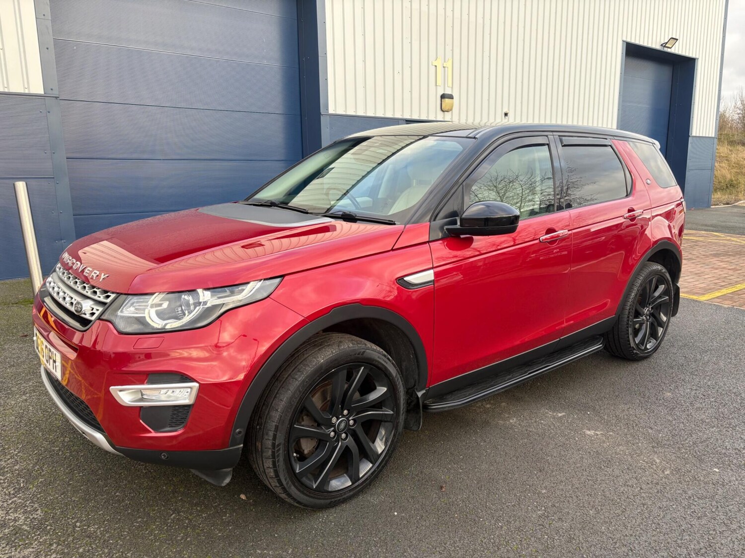Used Land Rover Discovery Sport 2016 for sale - 77163344: Photo 8