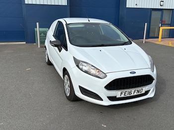 Used Ford Fiesta 2016 for sale - 75601225: Photo