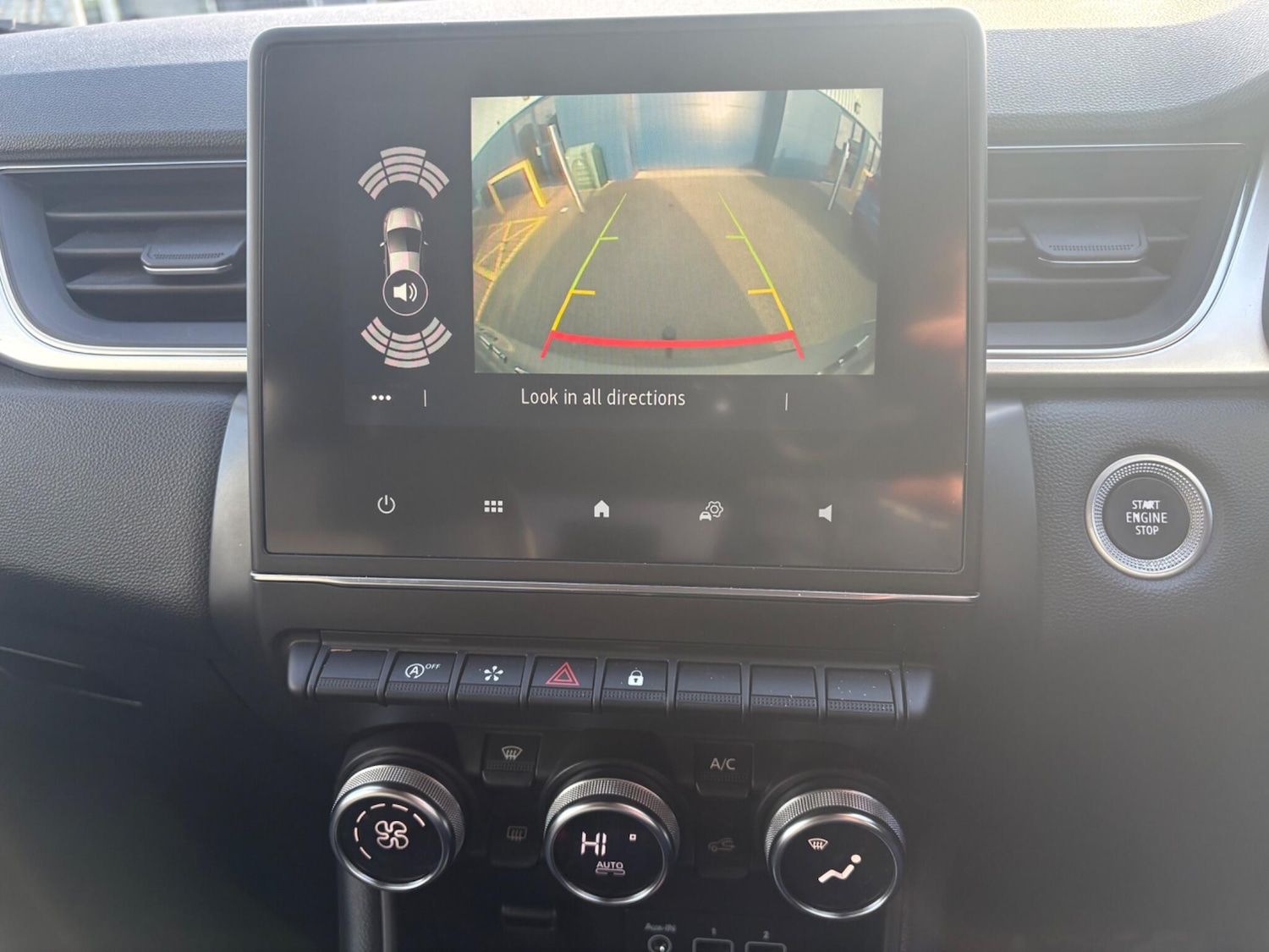 Used Renault Captur 2020 for sale - 77585952: Photo 15