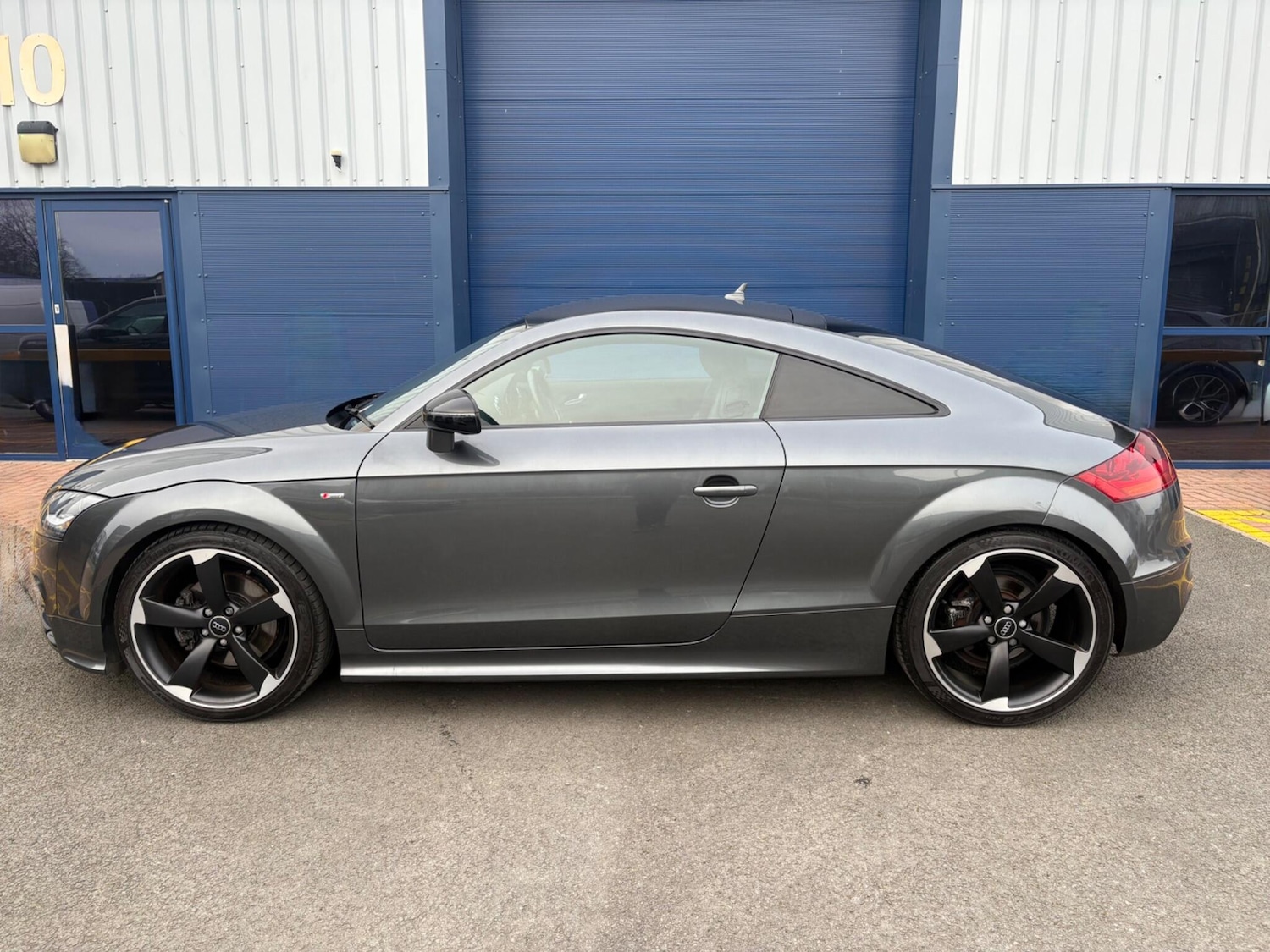 Used Audi TT 2014 for sale - 77559771: Photo 3