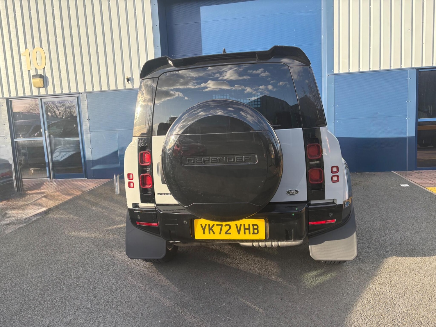 Used Land Rover Defender 2022 for sale - 77892334: Photo 10