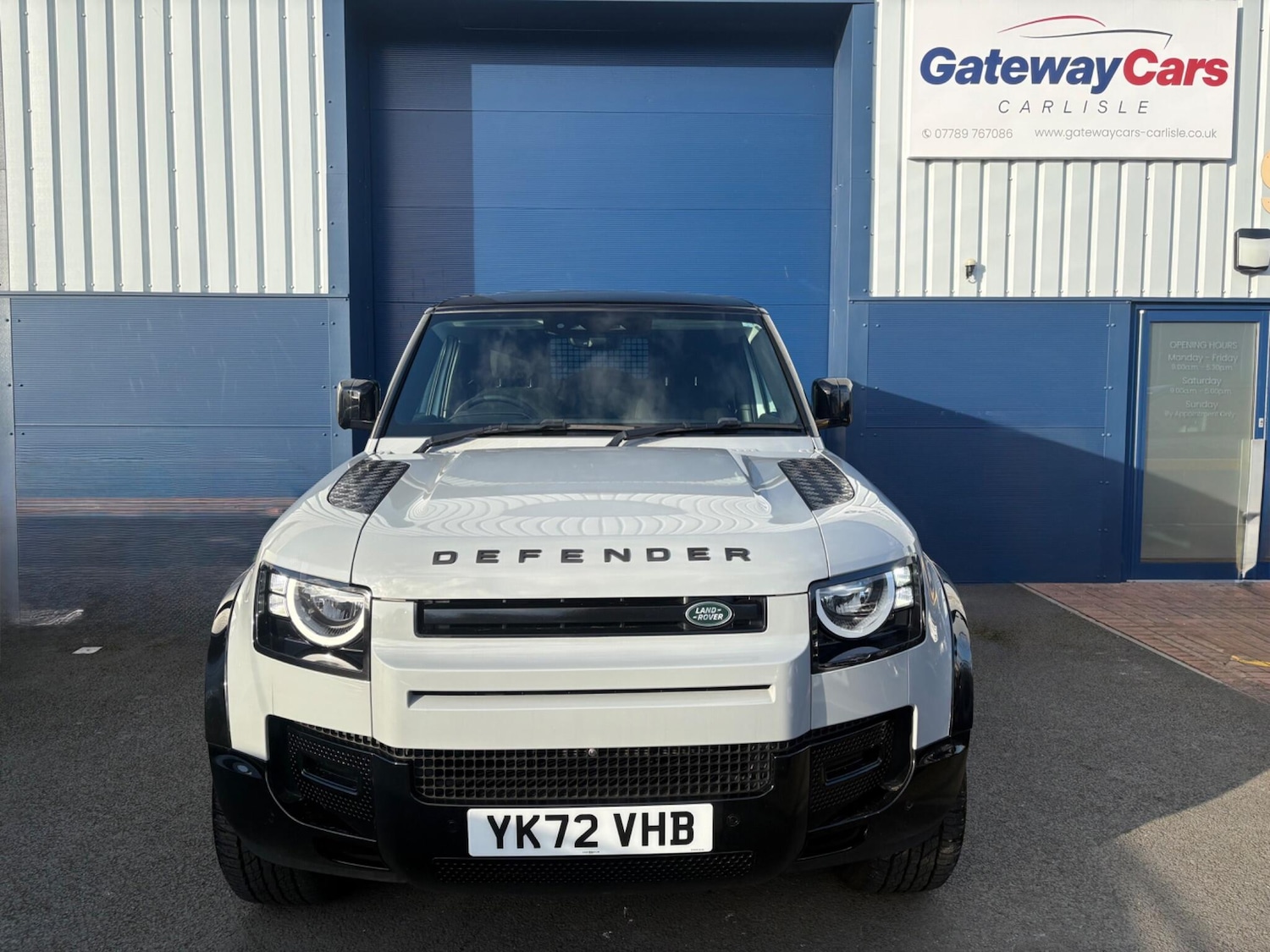 Used Land Rover Defender 2022 for sale - 77892334: Photo 2