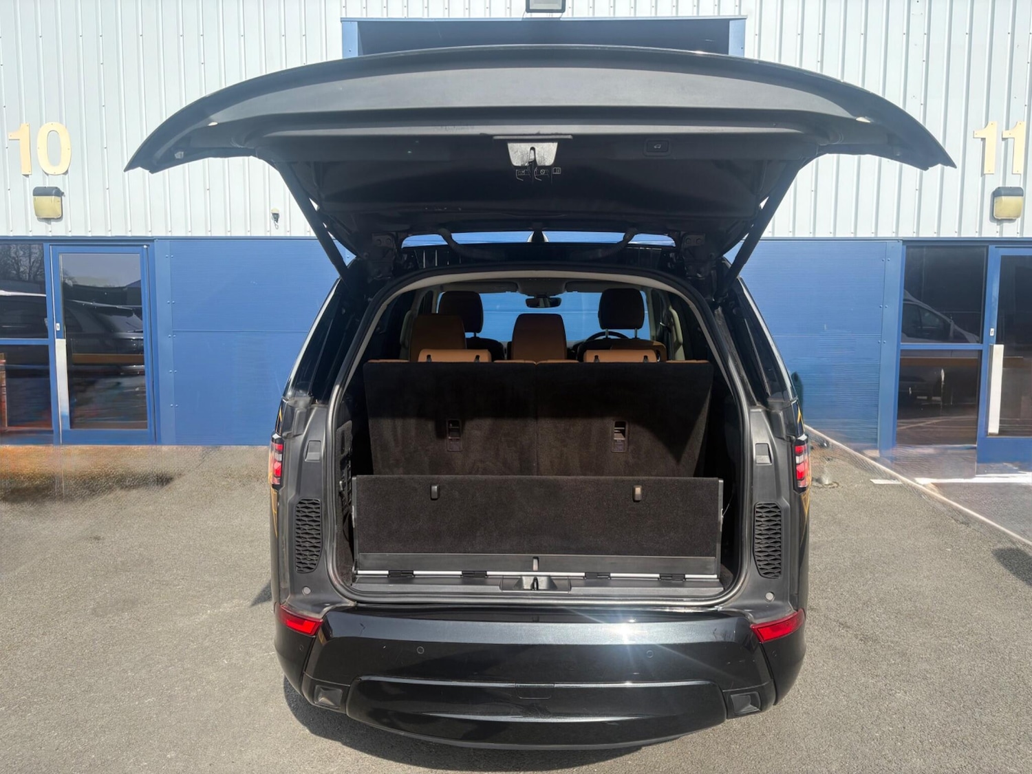 Used Land Rover Discovery 2019 for sale - 77970322: Photo 13