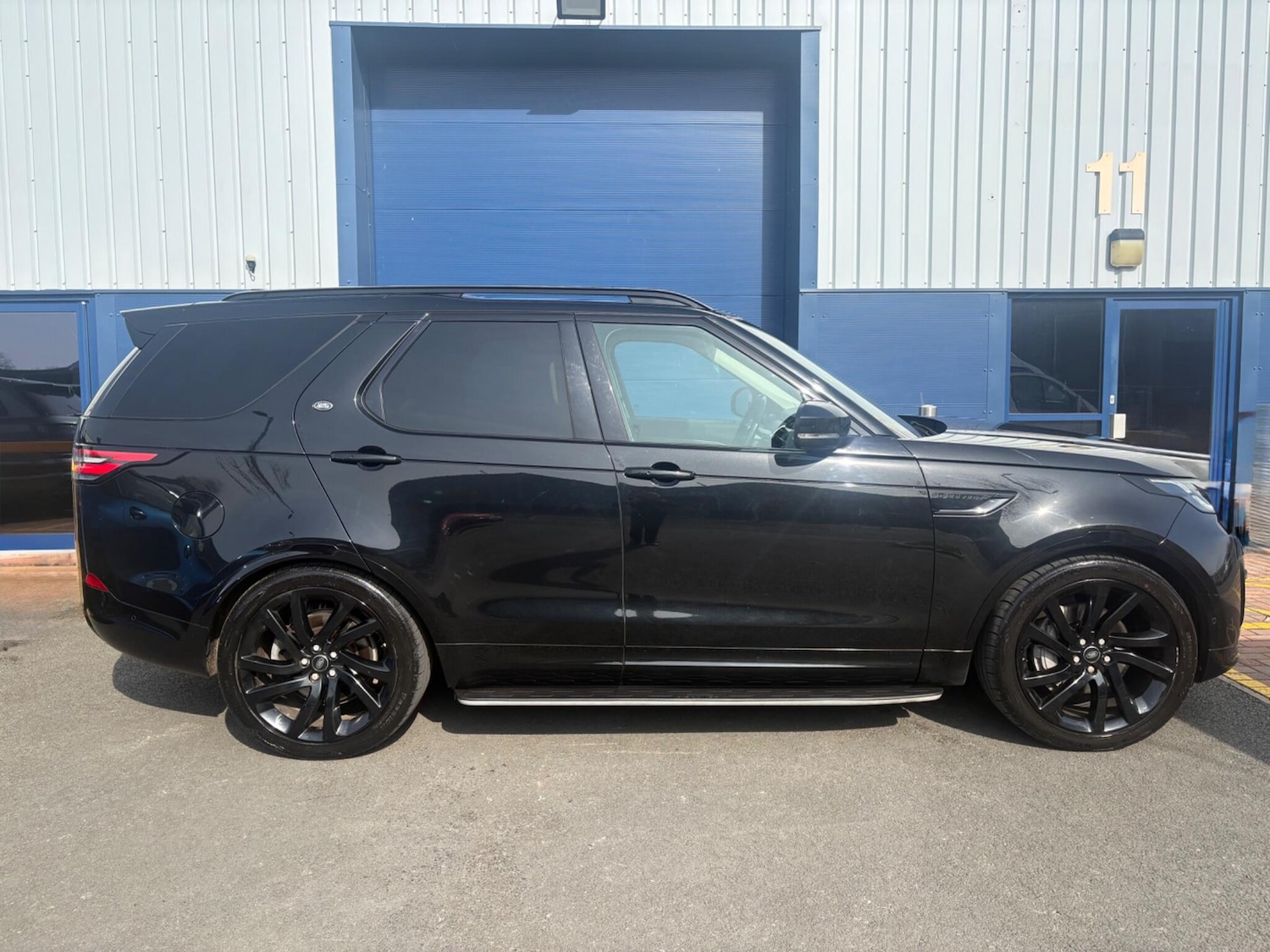 Used Land Rover Discovery 2019 for sale - 77970322: Photo 5