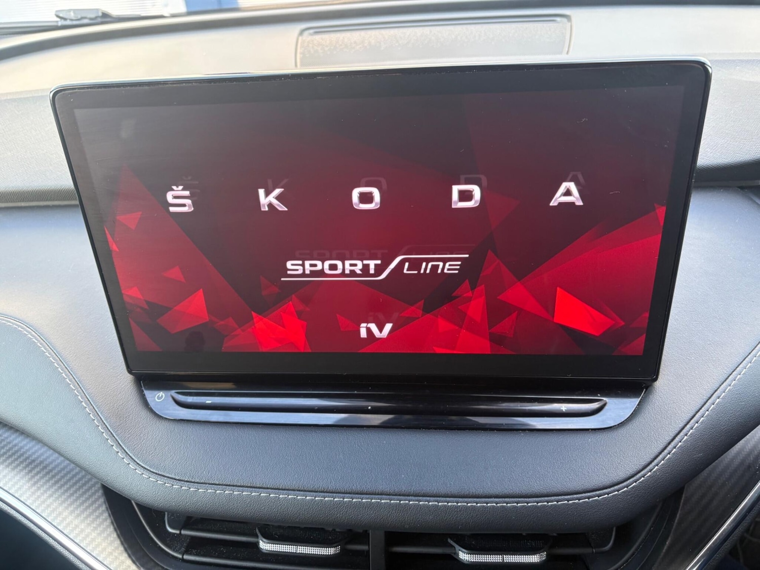 Used Skoda Enyaq 2021 for sale - 77254624: Photo 15