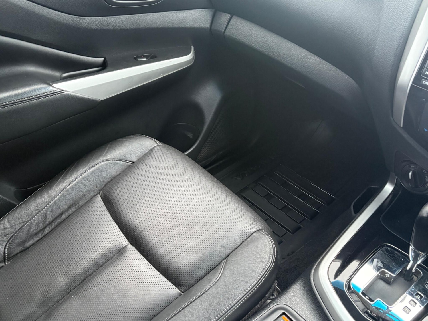 Used Nissan Navara 2016 for sale - 76752867: Photo 24