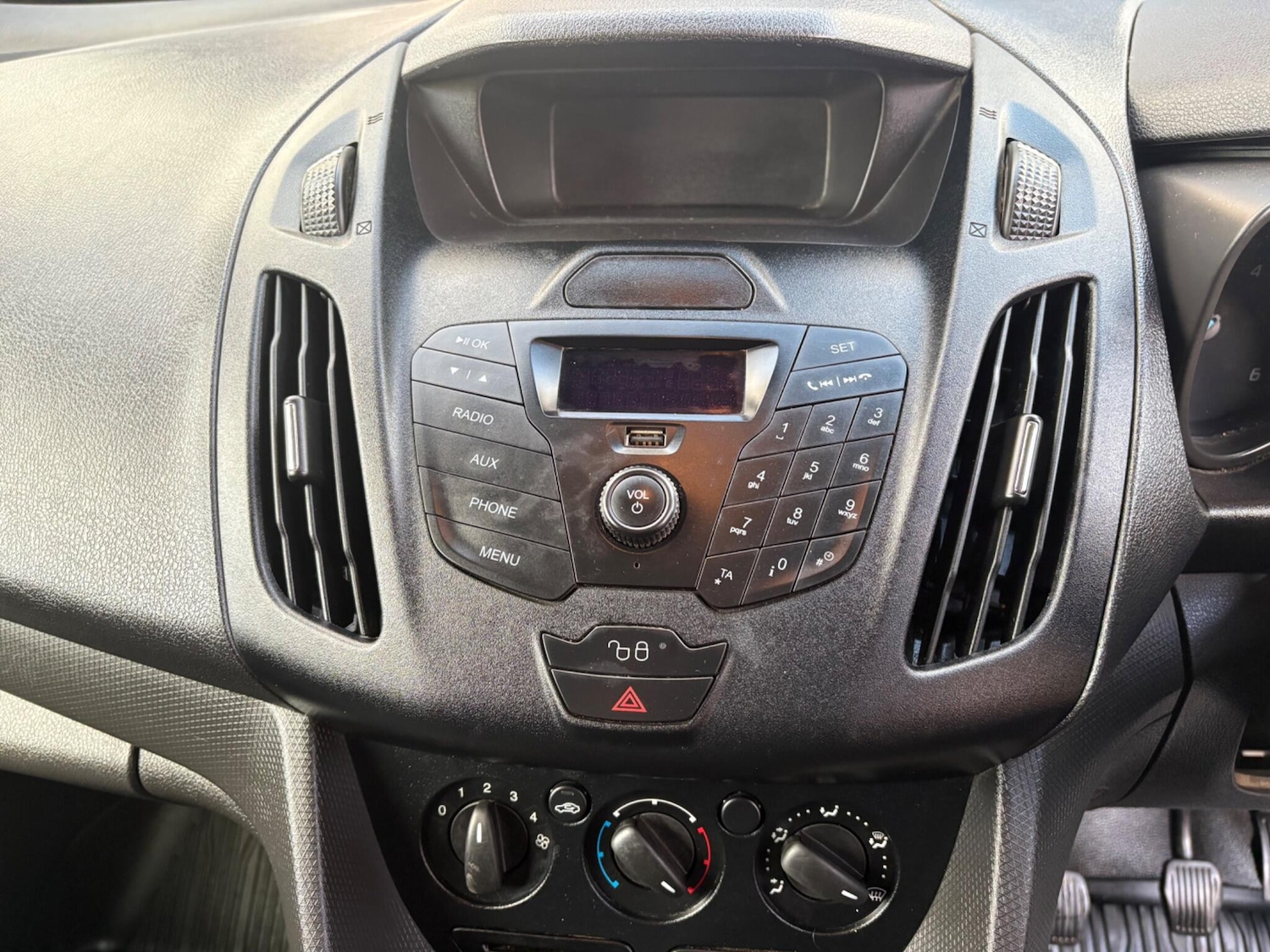 Used Ford Transit Connect 2017 for sale - 77049703: Photo 14