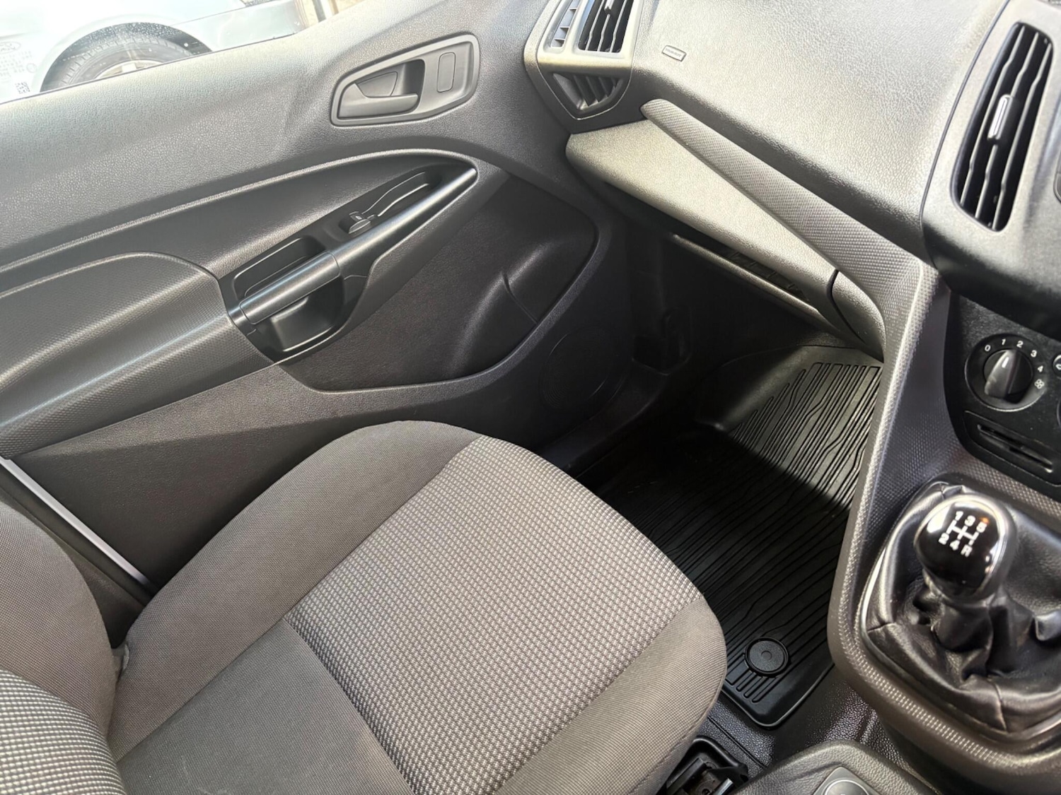 Used Ford Transit Connect 2017 for sale - 77049703: Photo 15