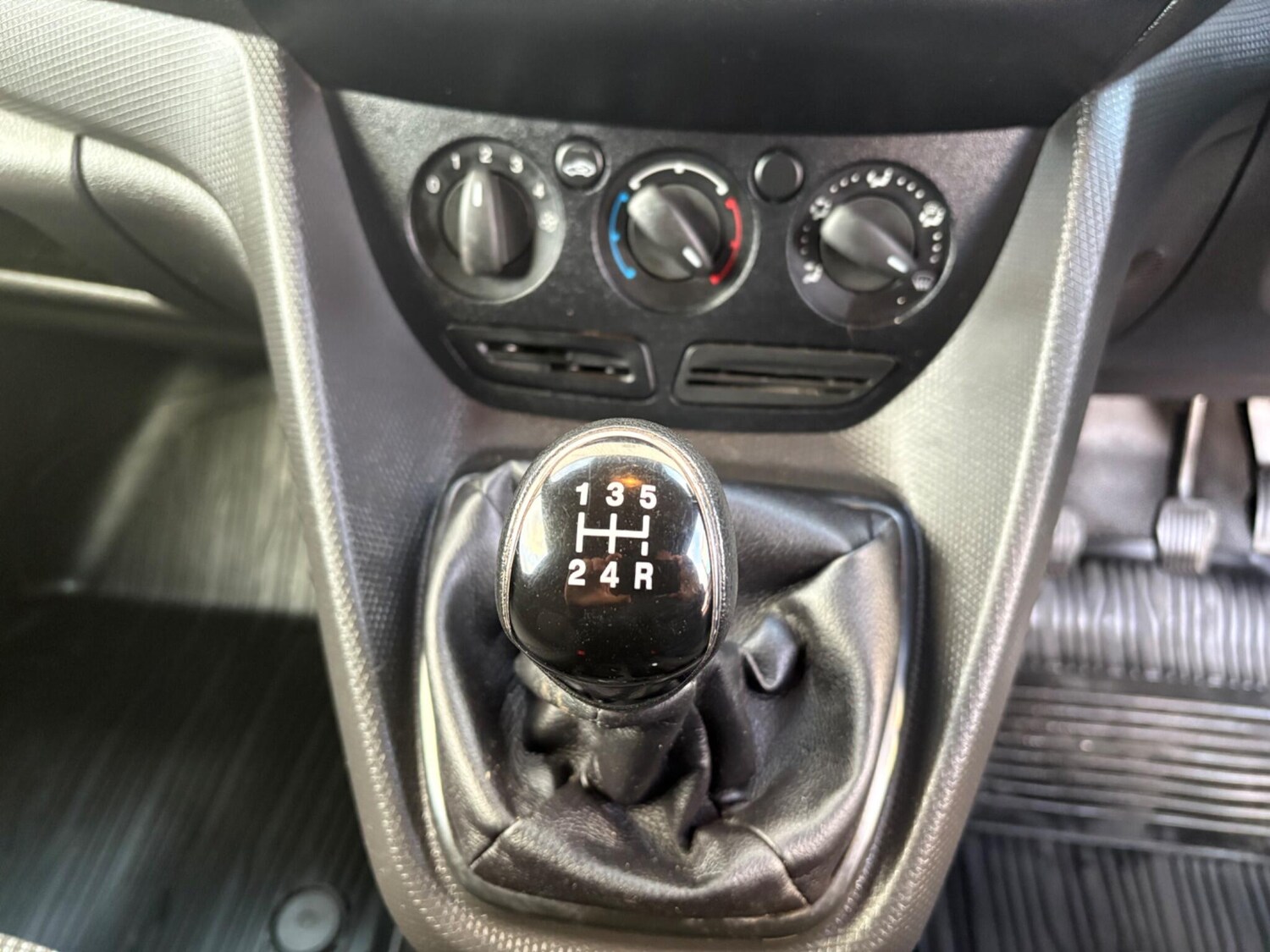 Used Ford Transit Connect 2017 for sale - 77049703: Photo 16