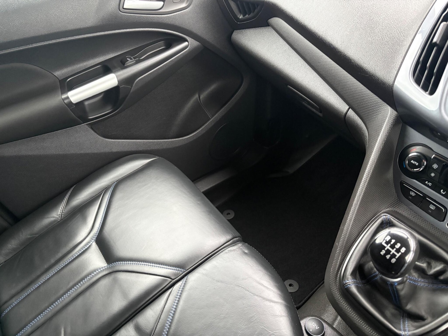 Used Ford Transit Connect 2017 for sale - 77305323: Photo 18