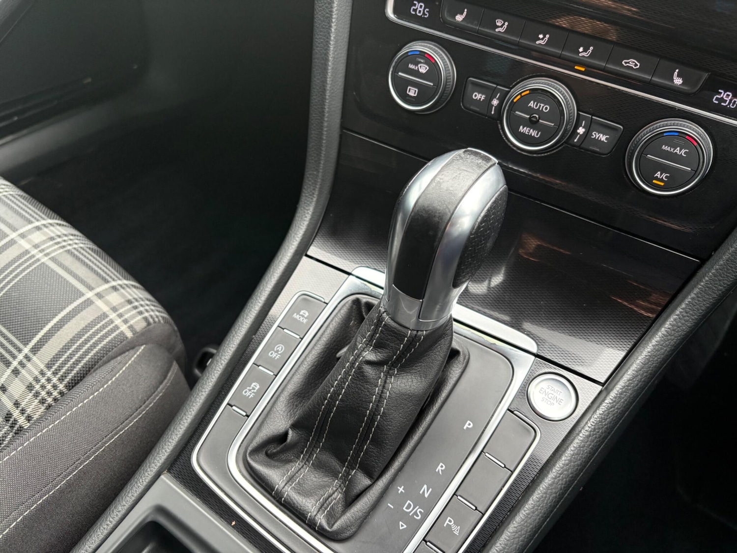 Used Volkswagen Golf 2016 for sale - 76991043: Photo 13