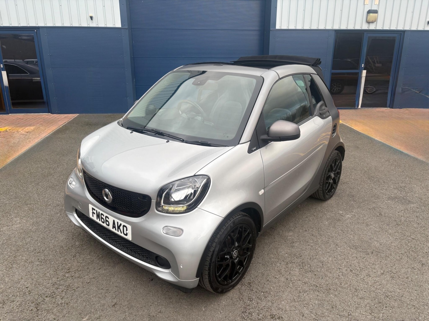 Used smart fortwo 2016 for sale - 77396649: Photo 12