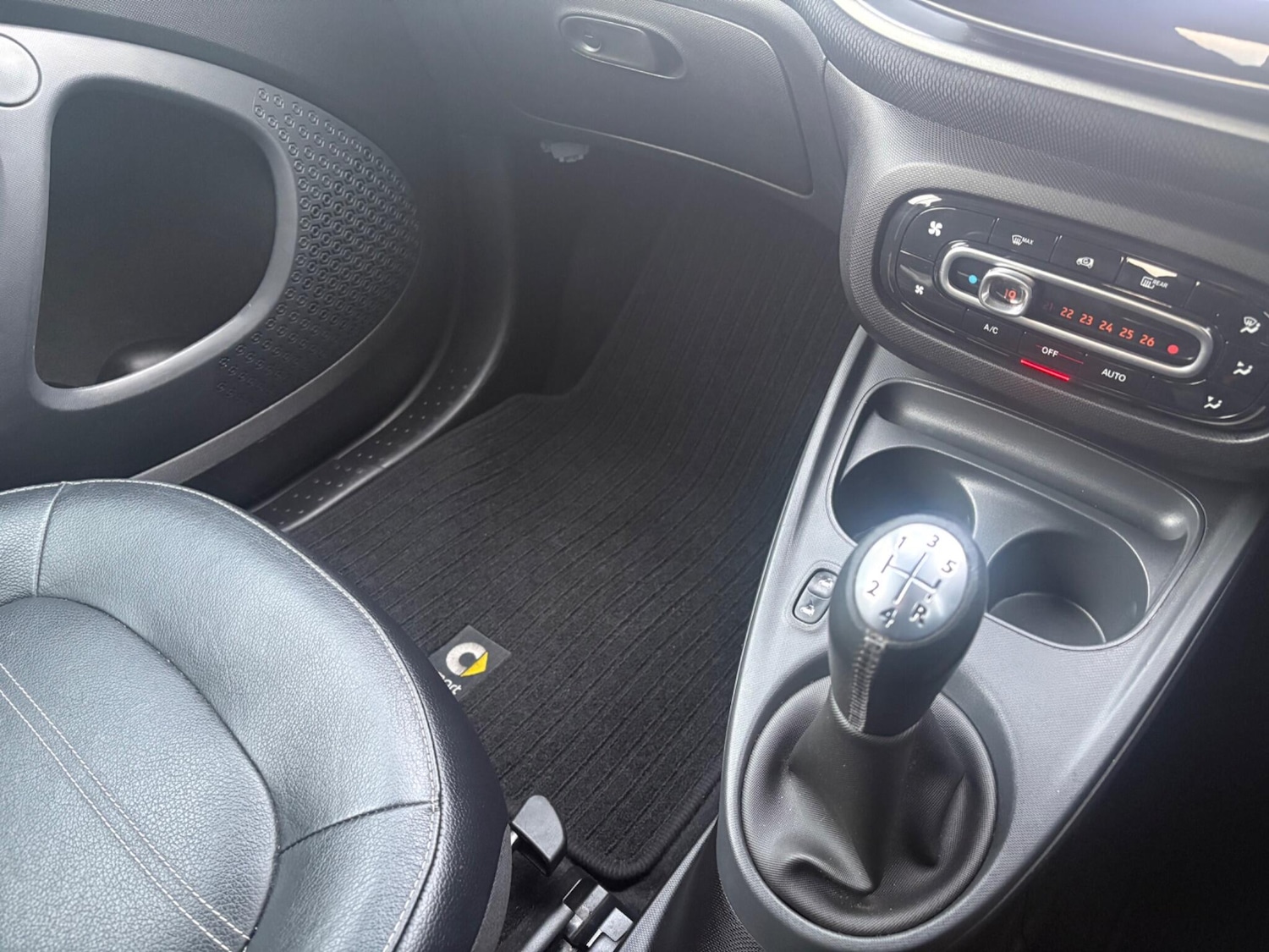 Used smart fortwo 2016 for sale - 77396649: Photo 16