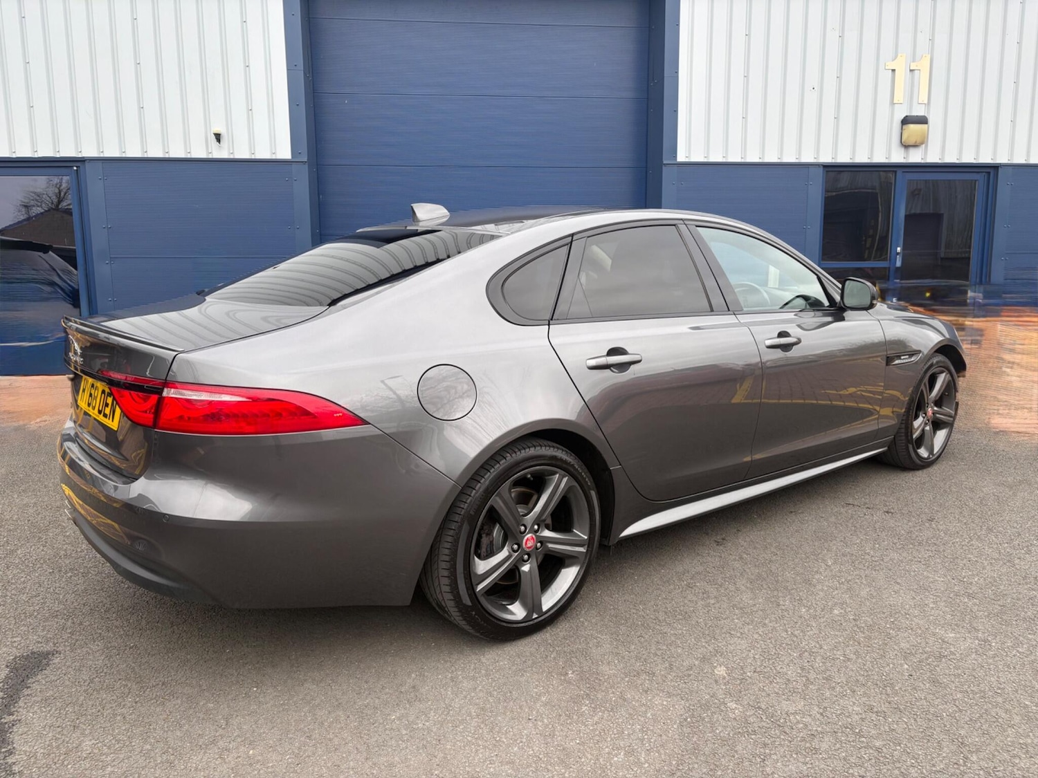 Used Jaguar XF 2018 for sale - 77940665: Photo 11
