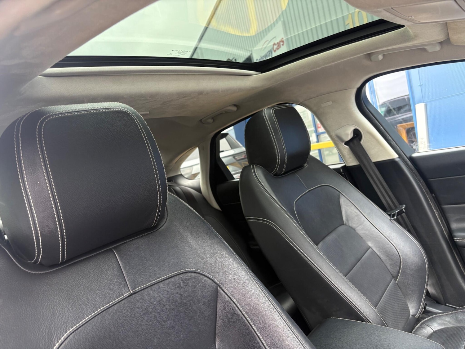 Used Jaguar XF 2018 for sale - 77940665: Photo 15