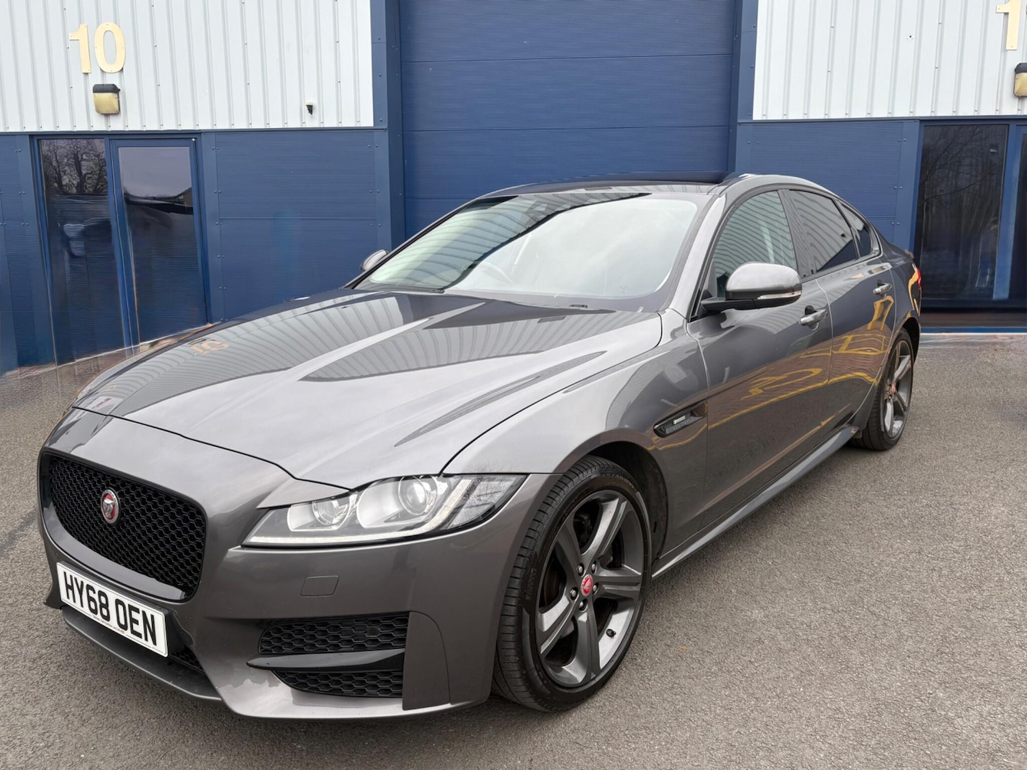 Used Jaguar XF 2018 for sale - 77940665: Photo 9