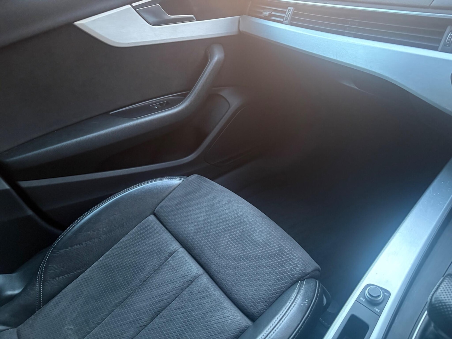 Used Audi A4 2017 for sale - 77358878: Photo 21