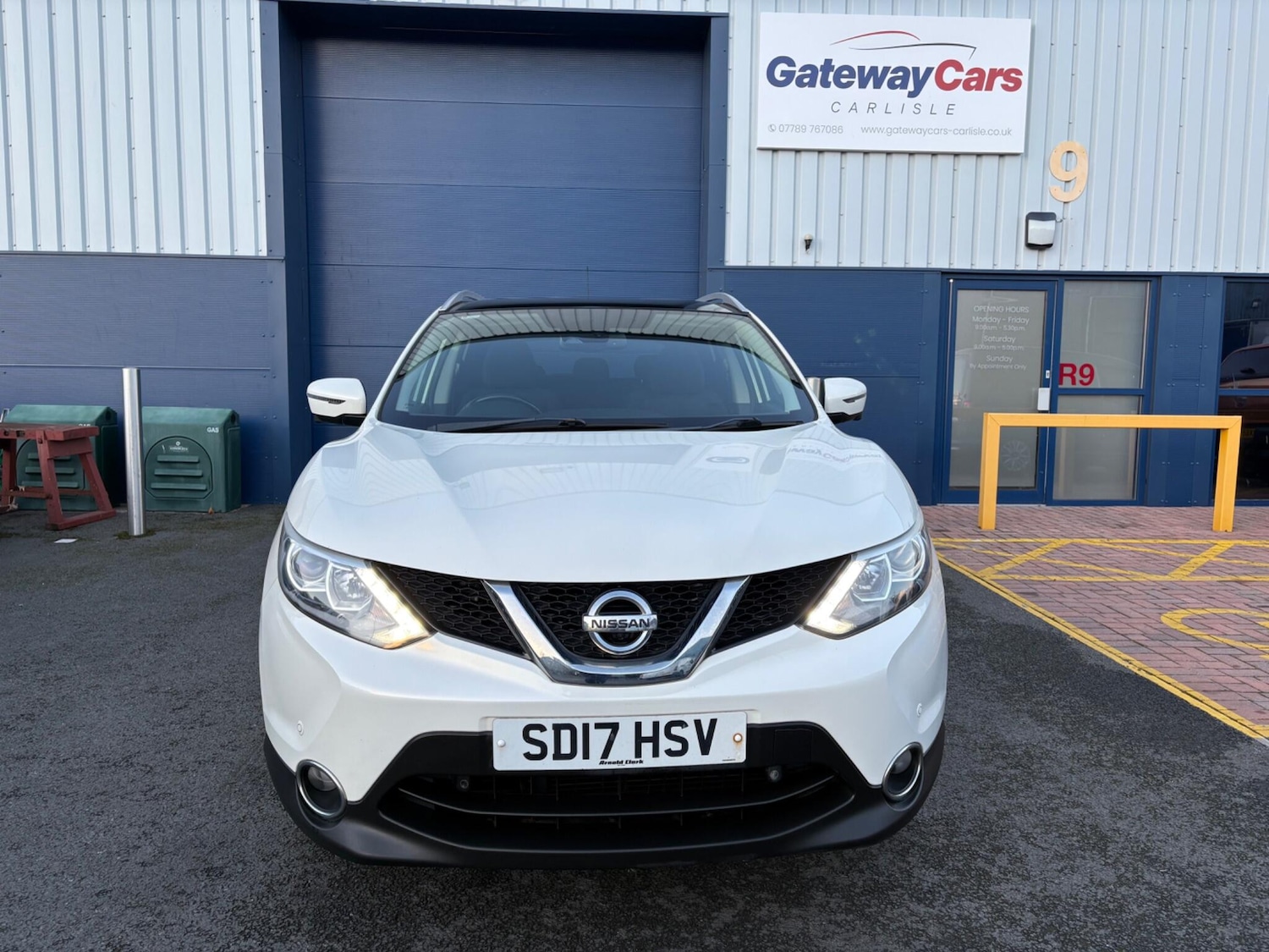 Used Nissan Qashqai 2017 for sale - 76388600: Photo 2