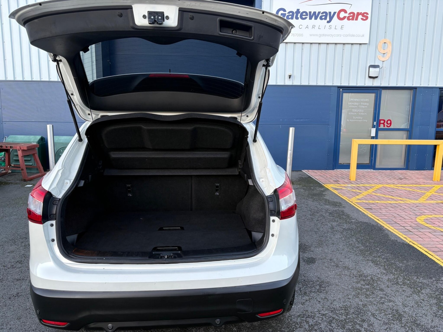 Used Nissan Qashqai 2017 for sale - 76388600: Photo 9