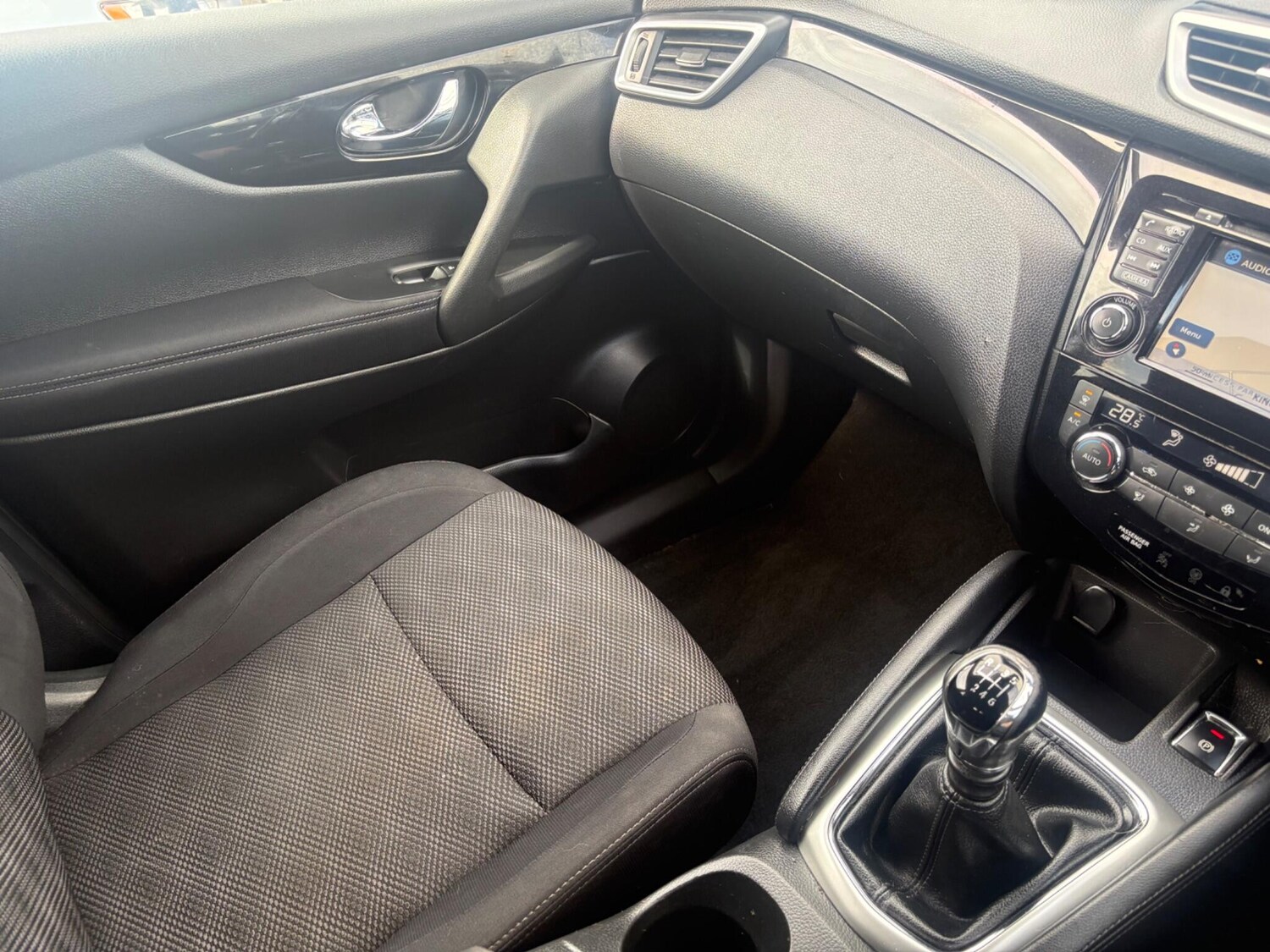 Used Nissan Qashqai 2017 for sale - 78101450: Photo 18