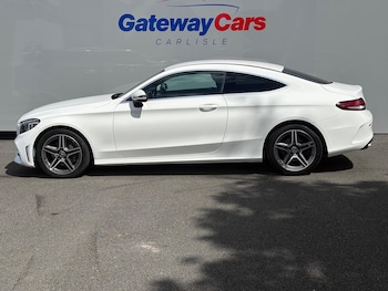 Used Mercedes-Benz C Class 2019 for sale - 79033792: Photo