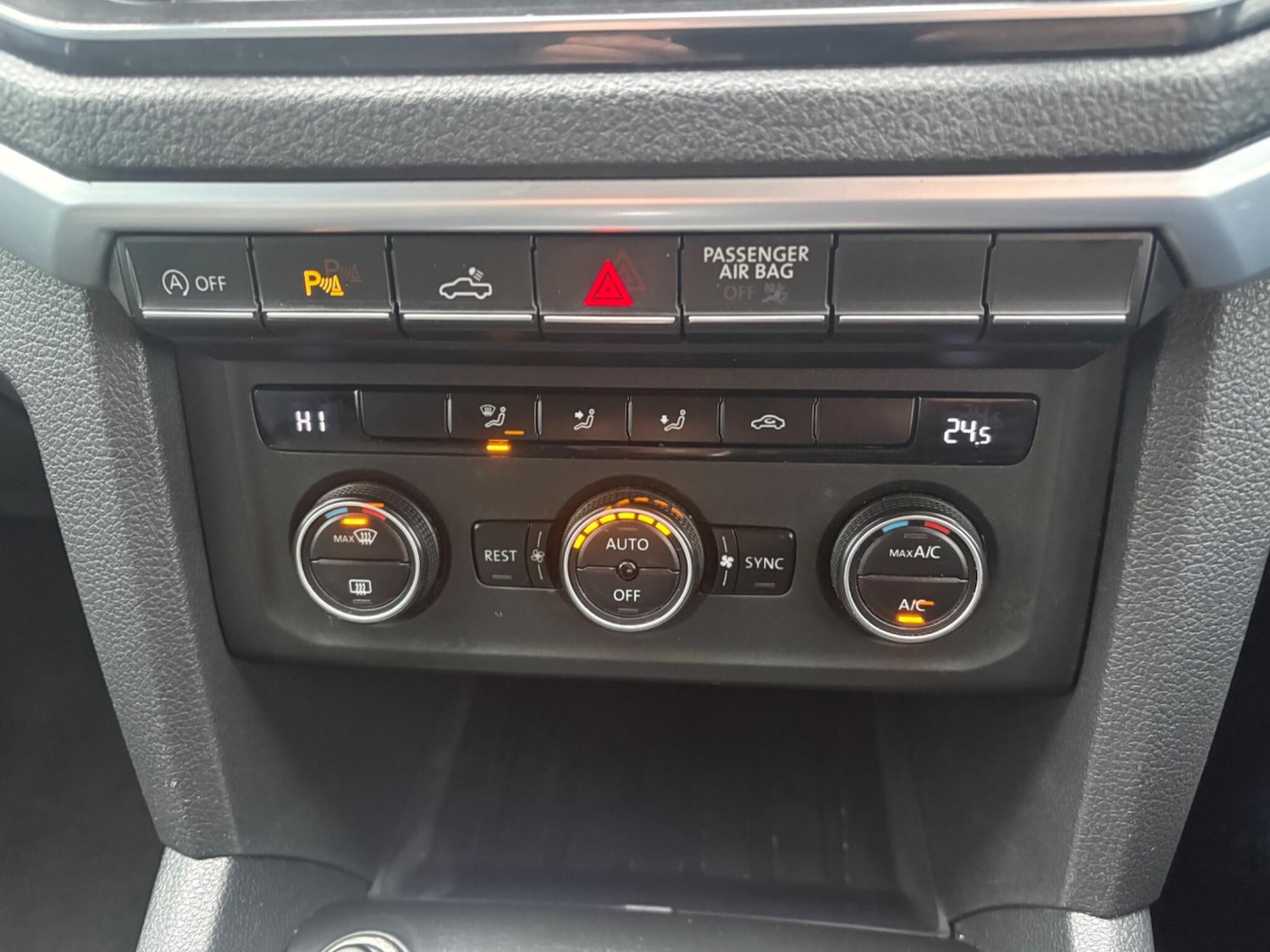 Used Volkswagen Amarok 2017 for sale - 77279688: Photo 22