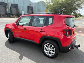 Used Jeep Renegade 2015 for sale - 75600223: Photo