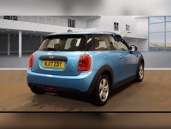 Used MINI Hatch 2017 for sale - 76295475: Photo 4