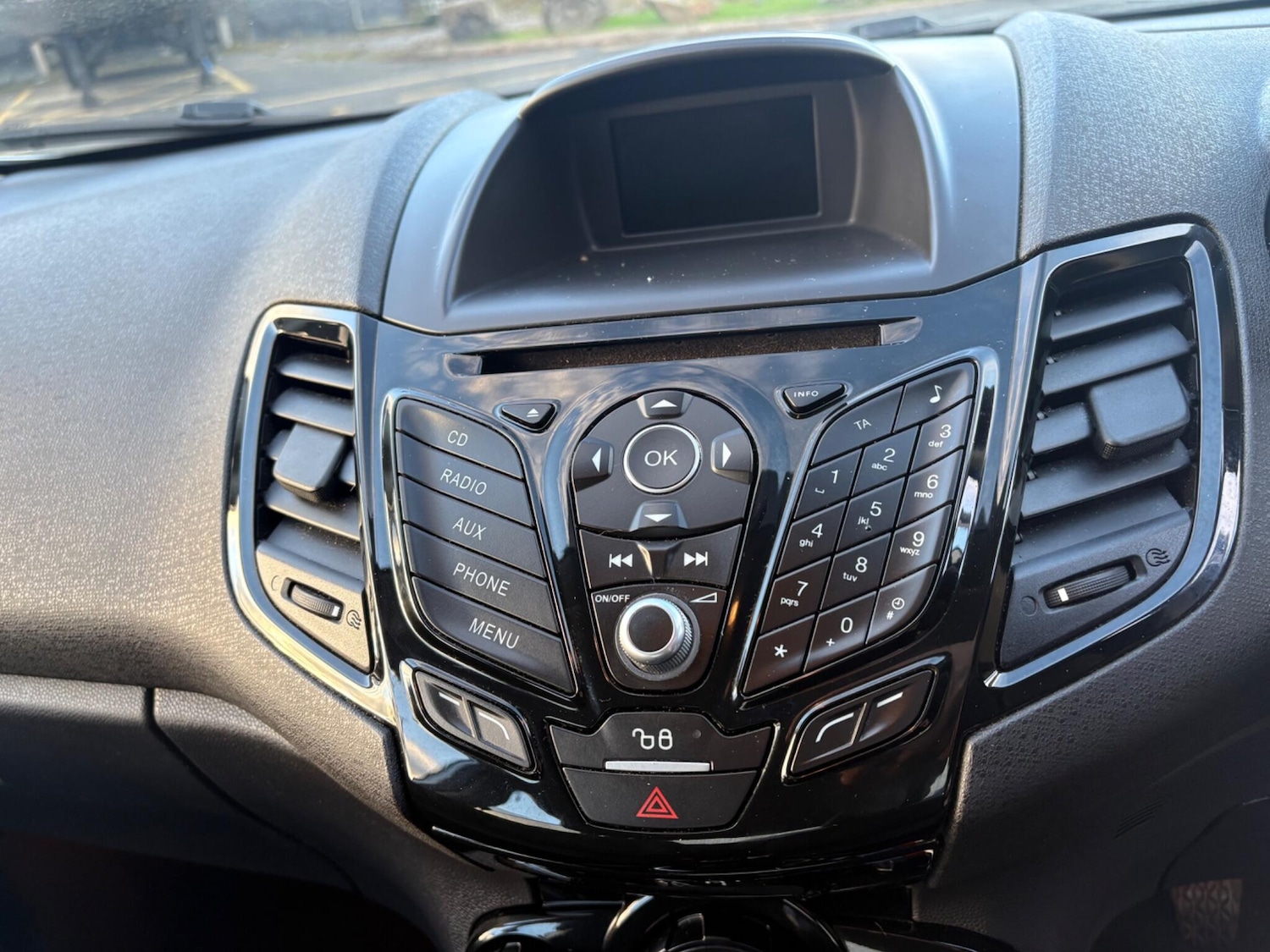 Used Ford Fiesta 2017 for sale - 76995869: Photo 16