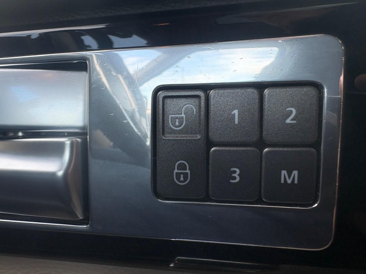 Used Land Rover Discovery 4 for sale - 77696740: Photo 19