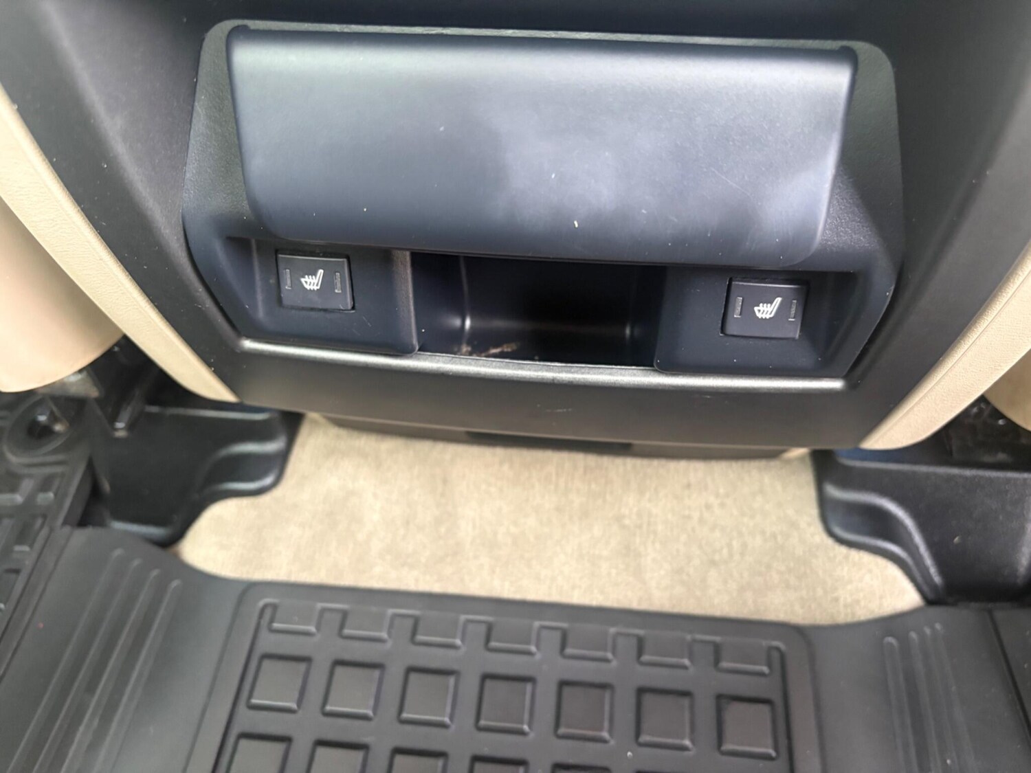 Used Land Rover Discovery 4 for sale - 77696740: Photo 27